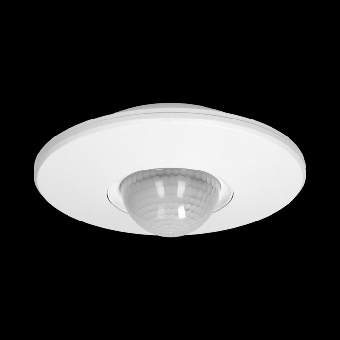 PIR motion sensor with 3 detectors